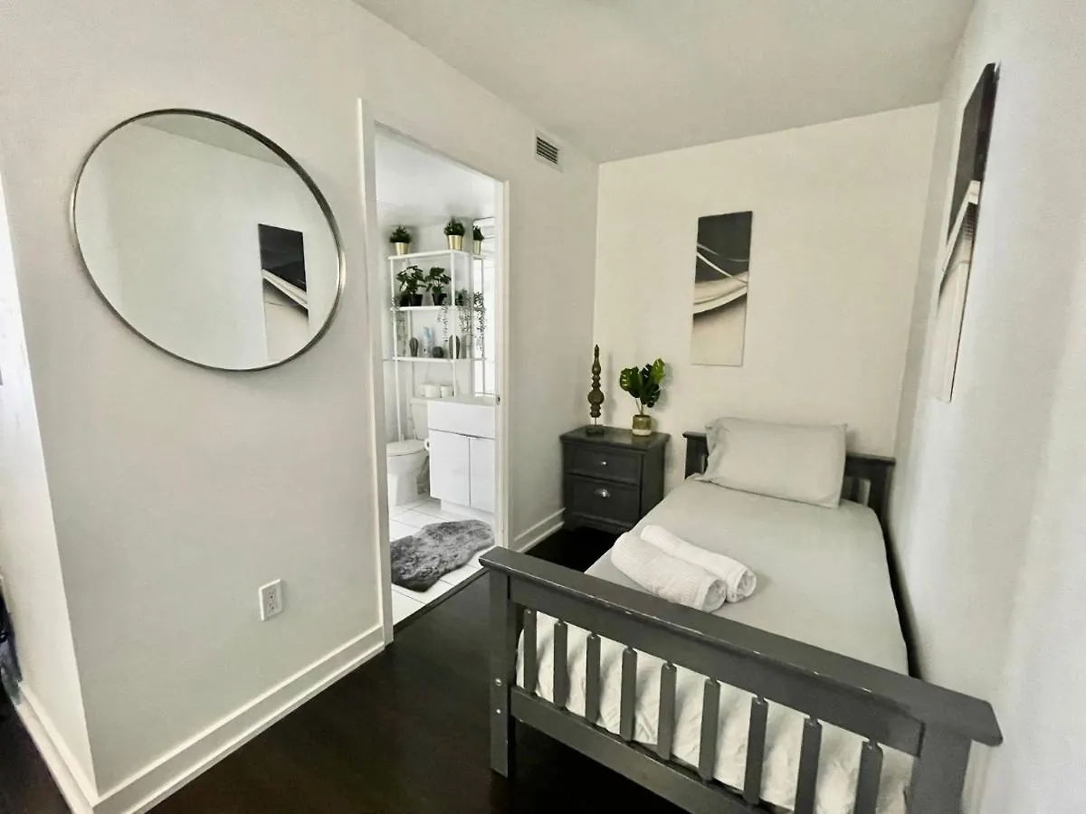 Apartment Waterfront Luxury Boutique Suites Toronto Canada