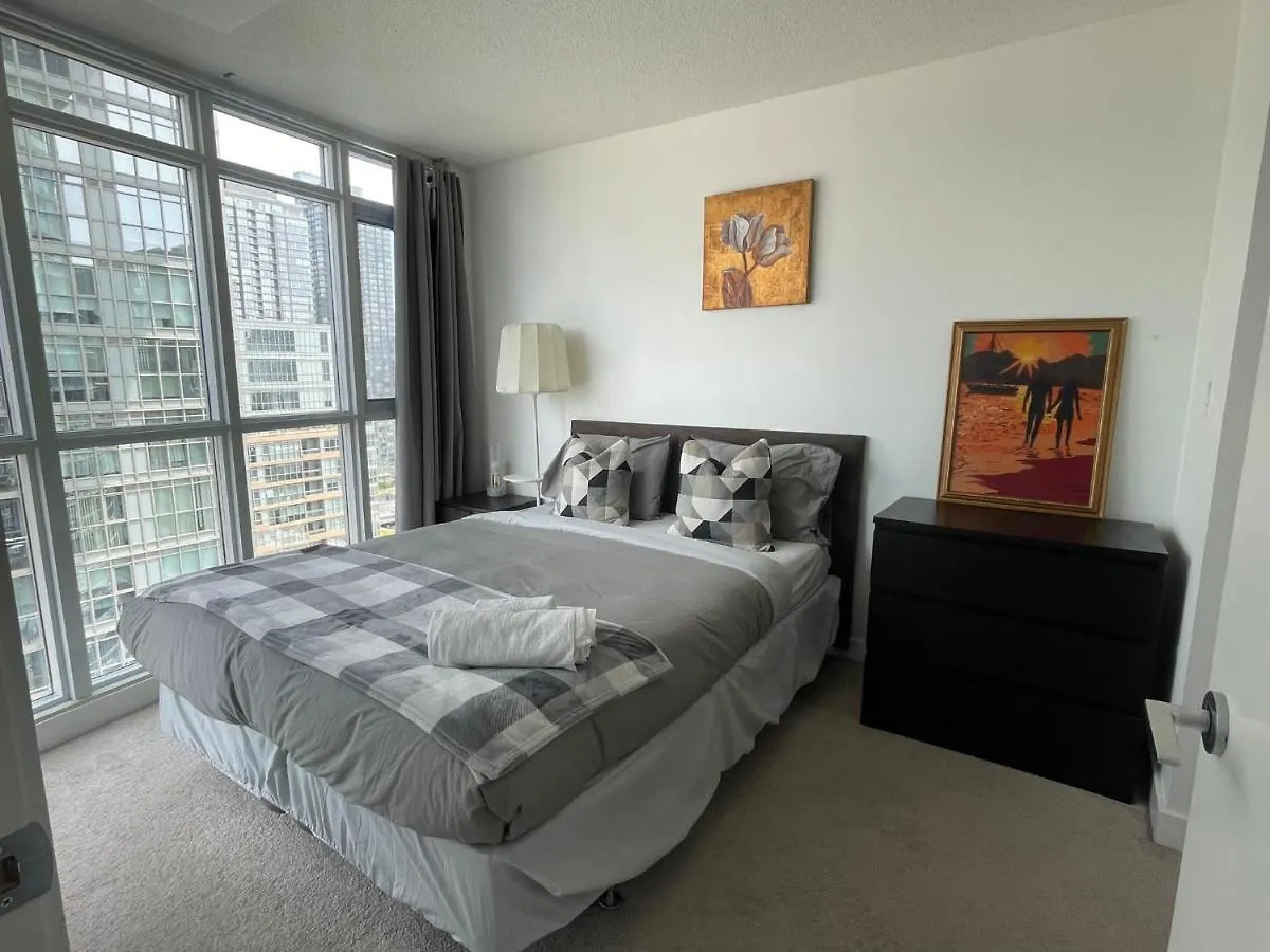 Waterfront Luxury Boutique Suites Toronto