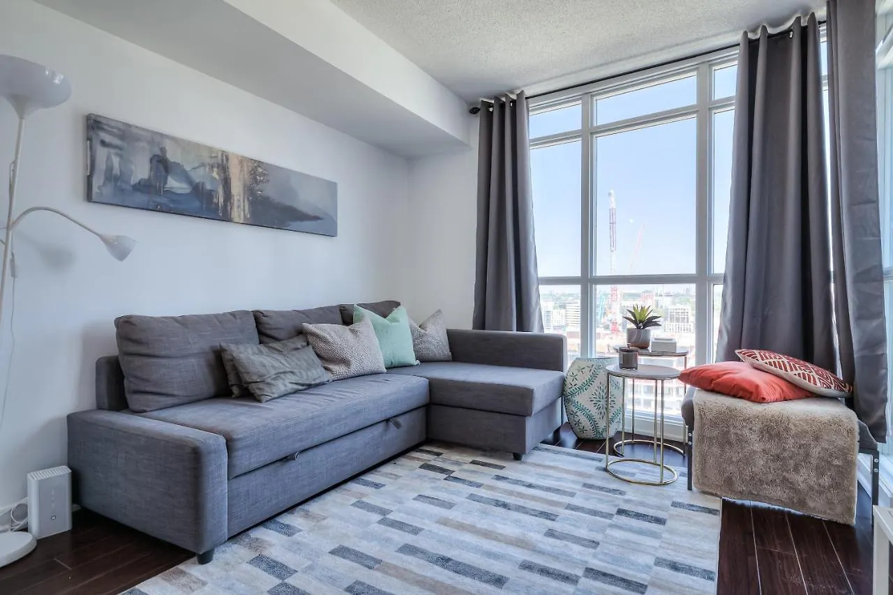 Waterfront Luxury Boutique Suites Toronto Apartment
